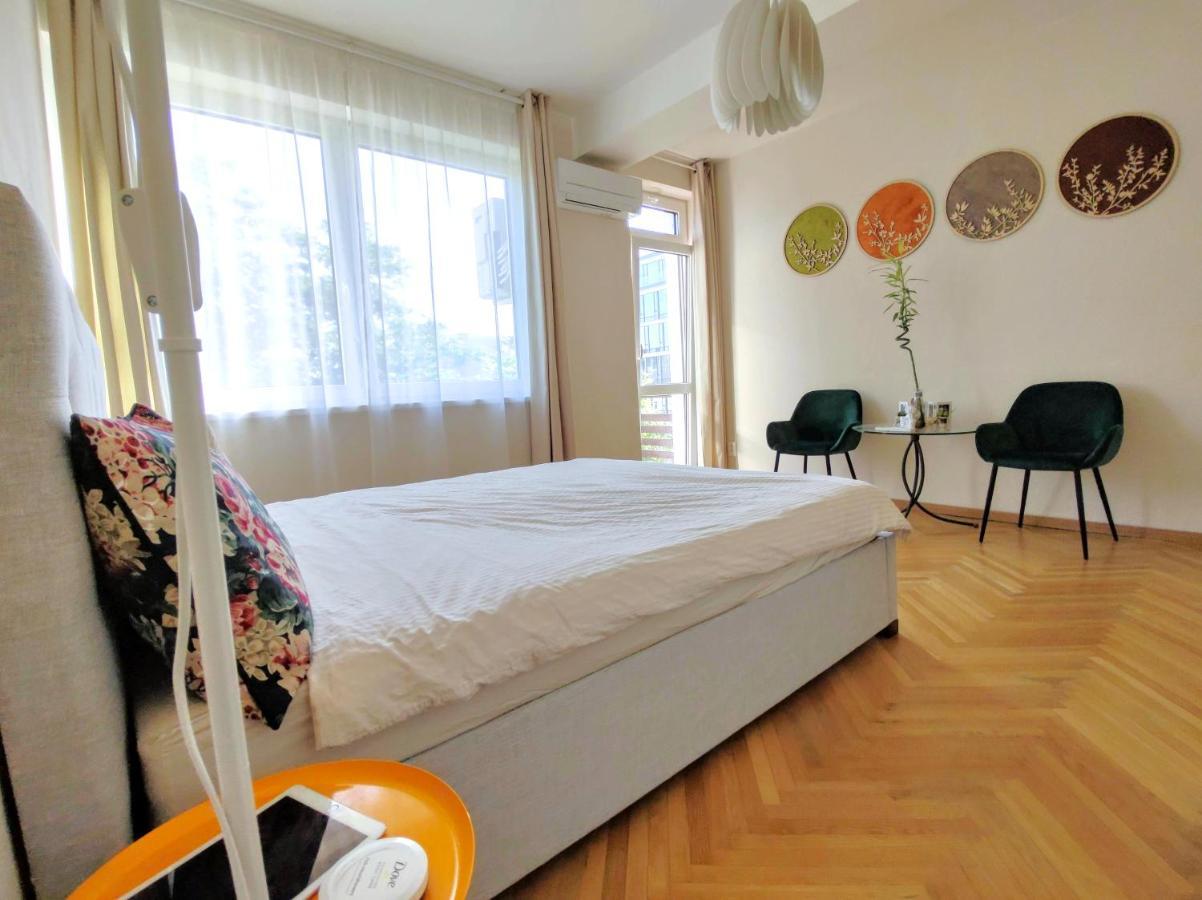 Big Stay - 4 Bedroom, 2 Bathroom Central Apartment With Ac براتسيلافا المظهر الخارجي الصورة